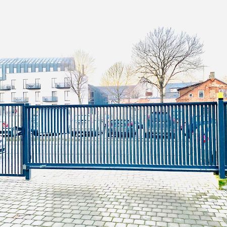 Modern 1Bd Apartment In Old Town By Hostlovers Kaunas Eksteriør billede