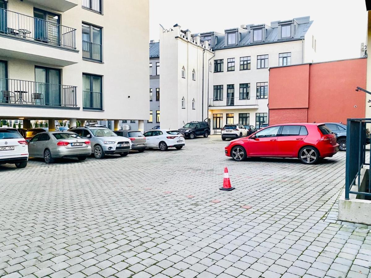 Modern 1Bd Apartment In Old Town By Hostlovers Kaunas Eksteriør billede