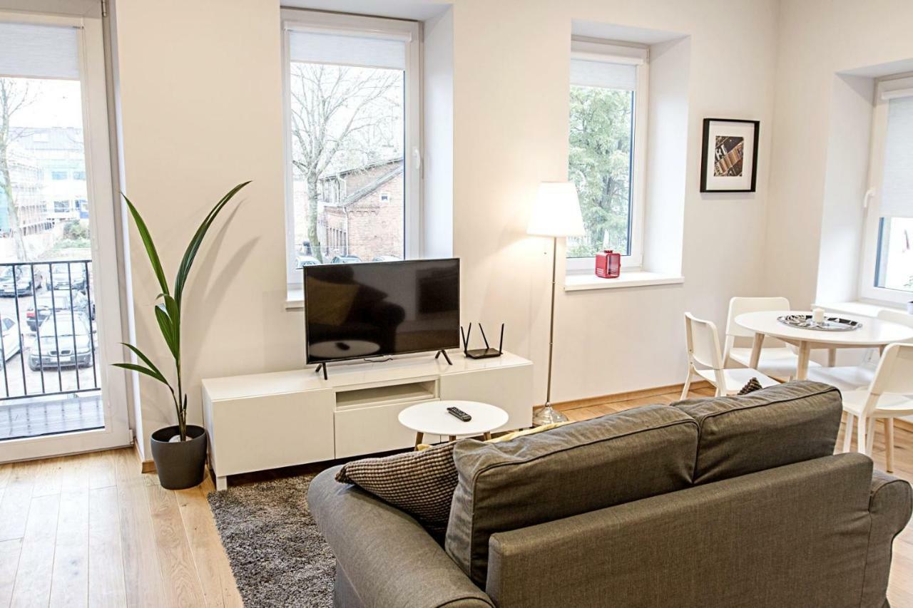 Modern 1Bd Apartment In Old Town By Hostlovers Kaunas Eksteriør billede