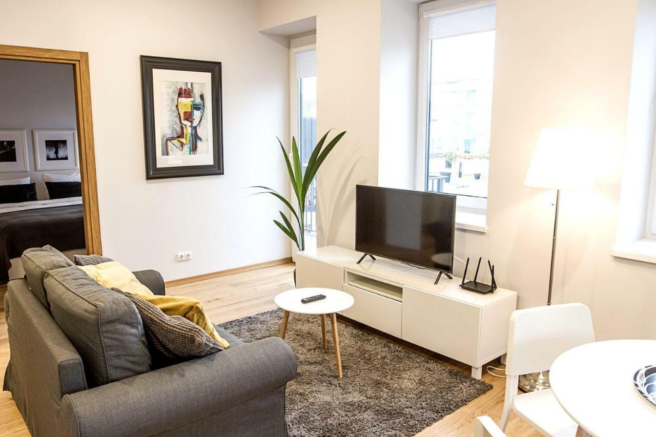Modern 1Bd Apartment In Old Town By Hostlovers Kaunas Eksteriør billede